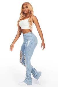 Pantaloni a svasatura di Jeans Super impilati con lavaggio leggero cerato con acido lavato con orlo crudo con taglio Skinny con <span class=keywords><strong>torcia</strong></span> Jeans da donna - Product Image 3
