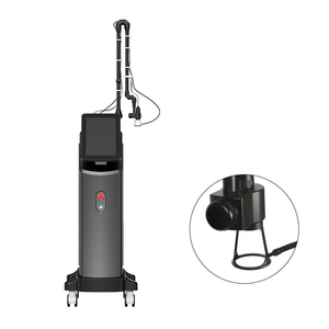 Machine de gravure laser CO2 médicale certifiée CE, machine laser fractionnée CO2 professionnelle pour l'élimination des cicatrices d'acné - Product Image 2
