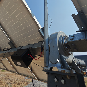 Produits d'énergie solaire : Moteur à engrenages rotatifs fiable VH6 pour stations de suivi et automatisation industrielle, étanche IP65 - Product Image 3