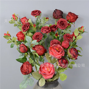 Arrangement floral artificiel rouge Dongchen Crafts pour mariage et décorations intérieures - Product Image 4