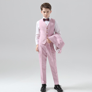 Completo elegante da ragazzo a 5 pezzi camicia Blazer rosa stile britannico camicia con cravatta a farfalla elegante vestito da ragazzo fiore e pianoforte - Product Image 6