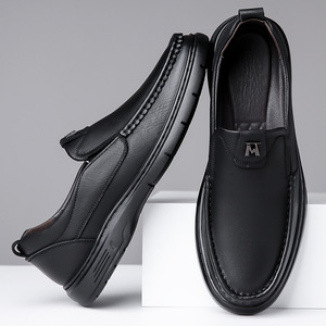 รองเท้าหนังลำลองผู้ชายแบบสวม ระบายอากาศได้ดี พื้นนุ่ม หัวมน ส้นเตี้ย สำหรับวัยกลางคนและผู้สูงอายุ รองเท้าเดินสบาย - Product Image 3