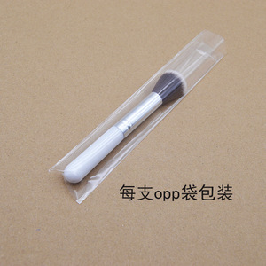 Brocha de Maquillaje Individual Blanca de 3 cm, con Mango de Plástico y Cerdas de Nylon Onduladas, para Rubor e Iluminador - Product Image 4