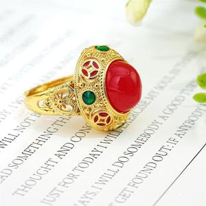 Anello classico in stile retrò, elegante design vintage, gioiello unisex per tutti i giorni - Product Image 4