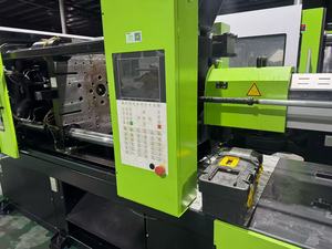 Máquina de Moldeo por Inyección Hidráulica Horizontal de Alta Velocidad Yizumi de 200 Toneladas Usada, con Motor PLC, Bomba de Tornillo y Servomotor de Ahorro de Energía - Product Image 4