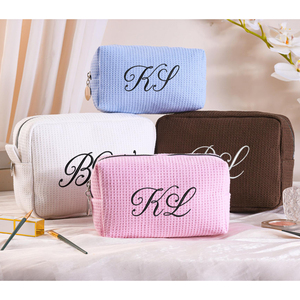 Borse per il Trucco in Cotone Floreale Trapuntate Personalizzate, Resistenti e Delicate, per Conservare Cosmetici e Regali per Ragazze - Product Image 3