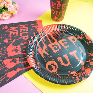 Vaisselle en papier jetable sur le thème de Halloween personnalisée, <span class=keywords><strong>mots</strong></span> sanglants effrayants et fantôme, assiette en papier rouge imprimée pour fête décorative - Product Image 3