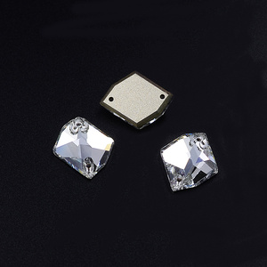 Strass en verre cosmique de qualité supérieure 13x17 et 17x21 mm à coudre pour sacs, vêtements et chaussures - Product Image 1