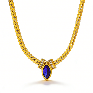 Collana in Acciaio Inossidabile Impermeabile Antiossidante con Catena Piatta Placcata in Oro 18K e Cristalli di Zirconio - Product Image 2