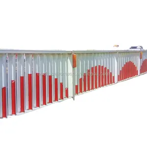 Chine treillis métallique S style Anti-éblouissement clôture municipale clôture en acier au zinc