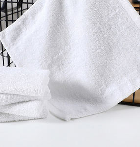 Großhandel Maßge schneiderte Handtücher aus reiner Baumwolle Weiß Benutzer definiertes Logo Handtücher Massage und Spa-Handtuch - Product Image 6