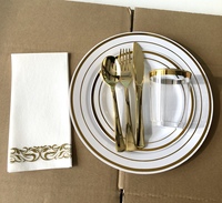 50 invités assiettes de luxe transparentes dures jetables à bord doré vaisselle assiettes de chargeur en plastique de qualité supérieure assiettes de mariage