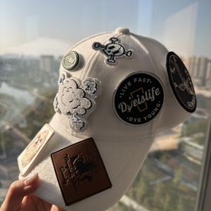 قبعات OEM عالية الجودة رياضية بتصميم سناب باك هيب هوب، بحافة مسطحة وستة ألواح، مع شعار مطرز ثلاثي الأبعاد بنقشة الفهد والنقاط والفواكه، قبعات مخصصة ملائمة 100% - Product Image 2