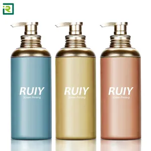 High-end lüks 300/500ml sıcak satış losyon şişesi şampuan vücut jeli plastik şişeler pürüzsüz görünüm kozmetik paket şişeler
