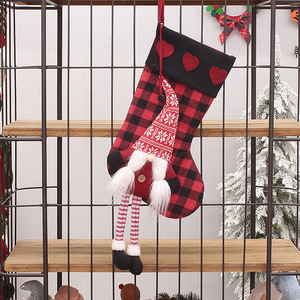 Chaussette de Noël Baiyang Crafts, décoration de gnome, motif écossais rouge, tricotée, réutilisable, sac cadeau de Noël, ornement - Product Image 5