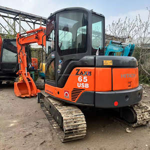 Excavatrice d'occasion Hitachi ZX65 de 6 tonnes d'origine japonaise avec moteur Yanmar, pompe PLC et moteur à vendre - Product Image 1