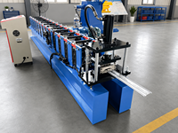 Machine de formage de rouleaux pour portes à enroulement à motifs à prix réduit, ligne de production de lames de volets à motifs gaufrés