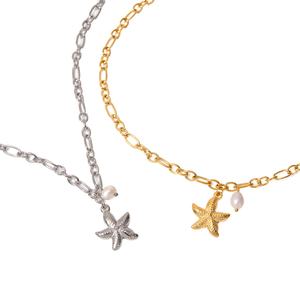 Collar de Verano con Colgante de Estrella de Mar Geométrica en Acero Inoxidable, Chapado en Oro PVD de 18K, con Perla - Product Image 1
