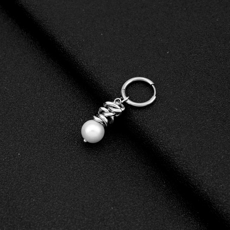 E008-Reflective Beads1 (One there are ear holes earring)