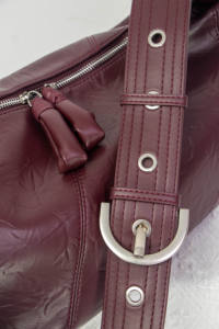 Bolso de Hombro de Mujer de Alta Gama, Estilo Vintage, de Piel de Oveja Color Fig, con Cierre de Cremallera, Estilo Ligero y Lujoso, Bandolera - Product Image 3