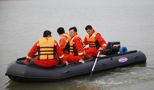 Certification CE ZB-380 Bateau <span class=keywords><strong>gonflable</strong></span> Tube en PVC Plancher en aluminium Bateau de rafting sportif avec <span class=keywords><strong>roue</strong></span> de plage - Product Image 6