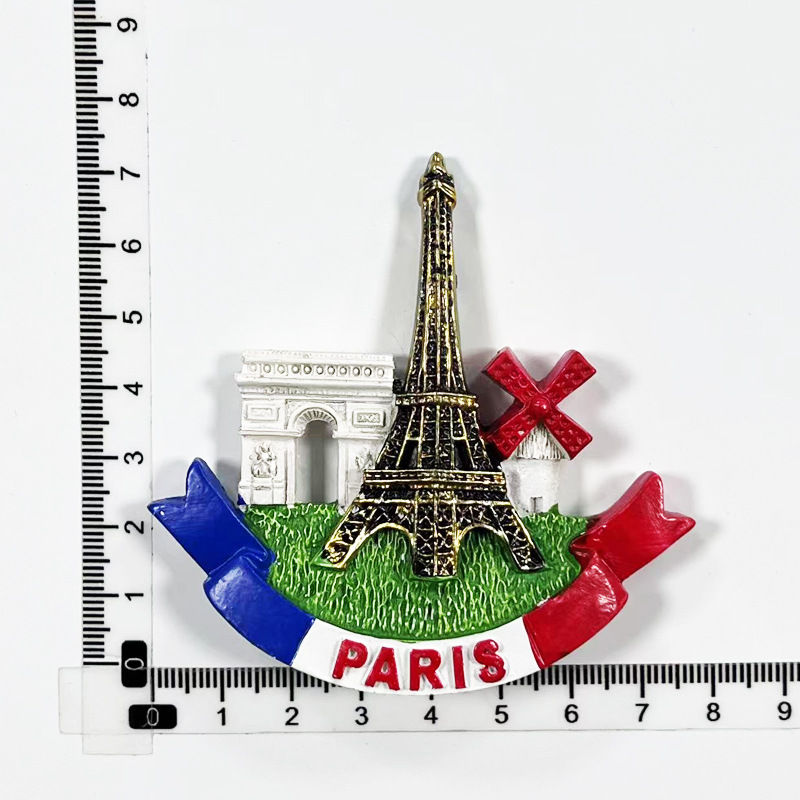 Tres coloridos puntos de referencia de París