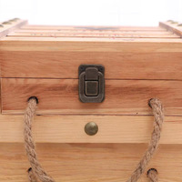 Boîte de rangement en bois faite à la main avec logo personnalisé coffrets cadeaux de vin plusieurs couleurs boîte en bois de vin de pin fermoir avant