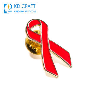 เข็มกลัดโลหะเคลือบทองรูปริบบิ้นสีชมพูสำหรับรณรงค์มะเร็งเต้านม พร้อมโลโก้สั่งทำพิเศษ มีสีเขียว น้ำเงิน ดำ แดง เหลือง - Product Image 4