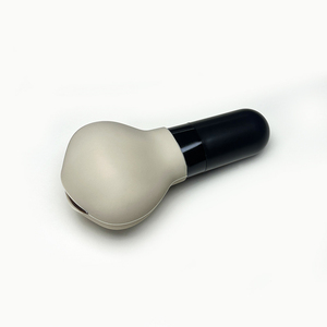 Pinceau de maquillage personnalisé avec logo, manche en <span class=keywords><strong>bois</strong></span>, prix d'usine, housse de protection en silicone pour fond de teint - Product Image 2