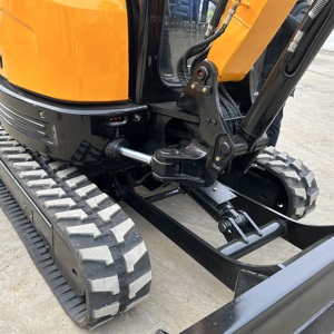 Excavadoras pequeñas domésticas de 4 toneladas, Mini excavadora diésel de China a la venta, Mini excavadora de 2 toneladas y 3 toneladas, bomba de motor de 1 año LyYuan - Product Image 6
