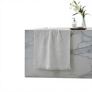 ผ้าขนหนูเช็ดตัวโรงแรม ผ้าเทอร์รี่ฝ้ายตุรกี 100% ขนาด 50x90 ซม. ลายโคโค่ 450 GSM ซึมซับดีเยี่ยม แห้งเร็ว นุ่ม ทนทาน ขอบผ้าอย่างดี - Product Image 1