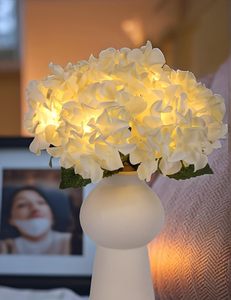 Bouquet d'hortensias artificiels avec lumière LED, fleurs artificielles pour la maison, le bureau, les fêtes, les mariages, les anniversaires - Product Image 5
