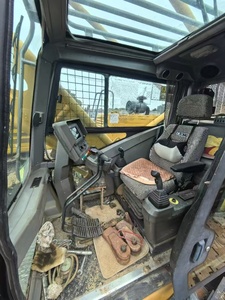 Grue XGC75 sur chenilles XCM 75 tonnes d'occasion XGC85T XGC75 XGC1000 XGC3200 de fabrication 2020 en état d'occasion - Product Image 4