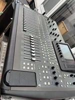 Console de mixage audio numérique professionnelle Bailingda X32 Premium 32 canaux avec écran tactile, enregistreur intégré et son surround