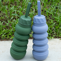 Bouteille d'eau pliable portable en silicone pliable de 550ml pour le camping
