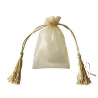 Sacs à parfum en organza avec cordon de serrage doré, logo personnalisé, 4x6 pouces, avec pompons