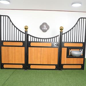 Deluxe Bamboe Paardenboxen Kraampjes Voor Draagbare Stallen Met Op Maat Gemaakte Voorgegalvaniseerde Stalen Frame En Dak - Product Image 2