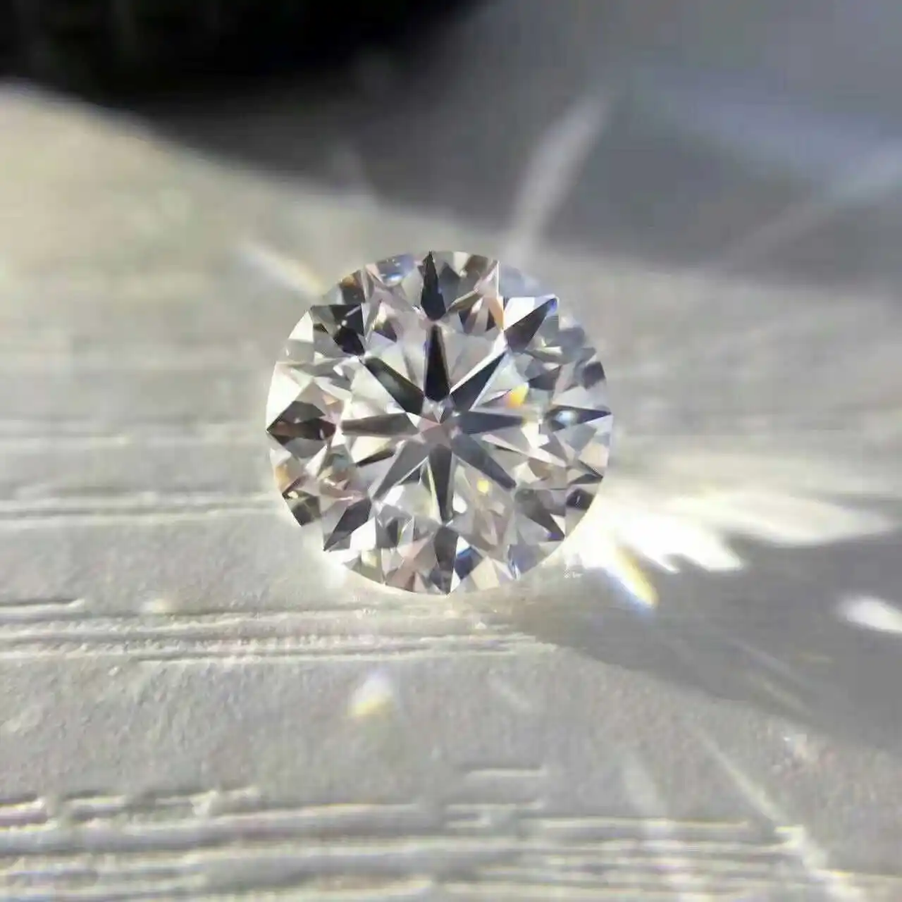 Round 0.5-1.2ct D VVS1 Cut IGI Certificate HPHT Lab Grown Diamond CVD Loose Lab Diamond Wholesale Price