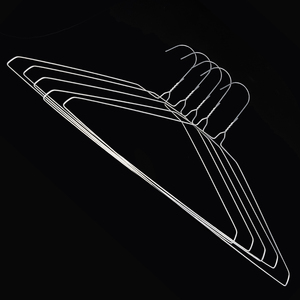 Gantungan Baju Anak Galvanis Tipis Sederhana Anti Selip Bertekstur Kasar yang Laris Manis - Product Image 1