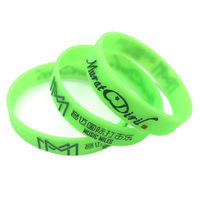 Bracelet en silicone mignon motif dessin animé, bracelet en caoutchouc à motif de bateau pirate, idéal pour événements, fêtes, décoration ou cadeau - Vente chaude