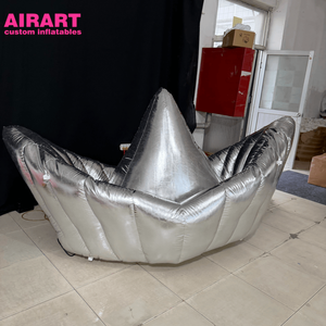Modèle de <span class=keywords><strong>bateau</strong></span> en PVC argenté pour accessoires d'événements, <span class=keywords><strong>bateau</strong></span> gonflable pour idées de fêtes de carnaval - Product Image 4