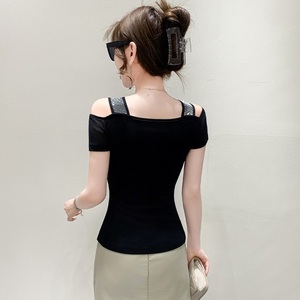 Top di Lusso con Strass, Spalle Scoperte, Motivo Floreale Blu Pavone su Rete Traspirante, <span class=keywords><strong>Maglietta</strong></span> a Maniche Corte per Feste - Product Image 4