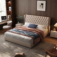 Lit en cuir véritable de luxe moderne, lit double capitonné de style italien pour chambre principale, cadre de lit rembourré