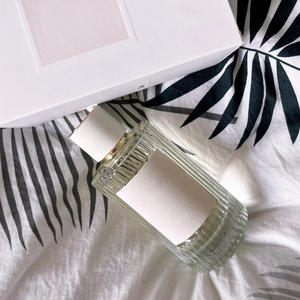 Perfume Original al por Mayor, Fragancia Unisex Amaderada, Aroma Fresco y Duradero, Eau <span class=keywords><strong>de</strong></span> Parfum para Hombre y Mujer, 150 ml, Perfume en Spray - Product Image 2