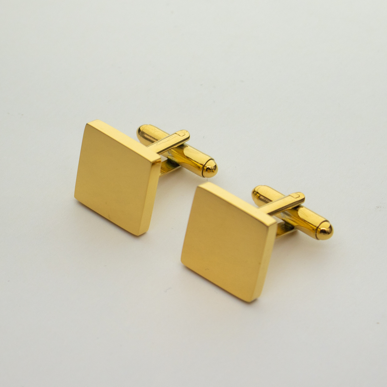 Boutons de manchette carrés dorés 16*16mm 1prs