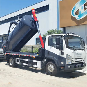 Camion de vidange des eaux usées et des déchets fécaux à déchargement automatique ISUZU 4*2 avec un réservoir de 10 000 <span class=keywords><strong>litres</strong></span>. - Product Image 5