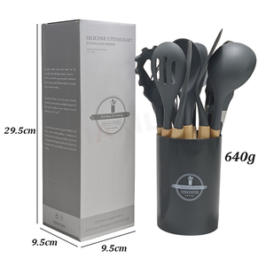 Ensemble d'ustensiles de cuisine en <span class=keywords><strong>silicone</strong></span> durable personnalisé de 12 pièces avec manches en <span class=keywords><strong>bois</strong></span>, spatule et outils de mélange, <span class=keywords><strong>couleur</strong></span> et logo personnalisés - Product Image 3
