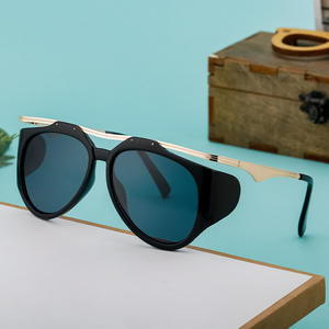 Gafas de sol de estilo europeo americano para mujer, gafas de sol negras con forma de ojo de gato, montura de PC UV400, gafas de protección solar con montura completa ZS 98256 - Product Image 1