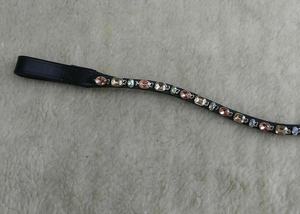 Superbe frontale en cuir noir pour cheval, fine, en forme de U, incurvée, avec une rangée de cristaux, équipement équestre, marque LLT, taille et logo personnalisables - Product Image 2