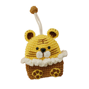 Portachiavi all'uncinetto fatto <span class=keywords><strong>a</strong></span> mano di Cloth Bag Fragrance, il piccolo ciondolo in lana intrecciato da una mor, e la graziosa tigre. - Product Image 5